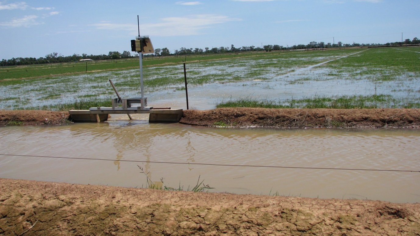 should-i-install-a-pipe-and-riser-or-an-open-channel-irrigation-system